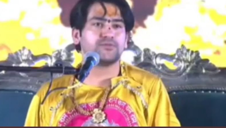 Jabalpur News : धीरेंद्र कृष्ण शास्त्री का तीखा हमला, देखें वीडियो…