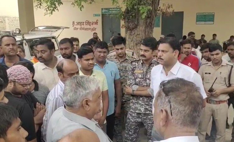 Morena Crime News : दिनदहाड़े 2 सगे भाइयों की गोली मारकर हत्या….