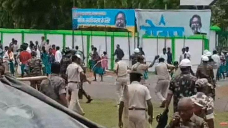 Jharkhand: हूल दिवस पर पुलिस और आदिवासियों के बीच झड़प, तीर-लाठियों के बीच तनावपूर्ण हालात