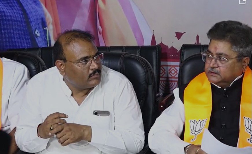 Indore Corona : भाजपा नगर अध्यक्ष सुमित मिश्रा कोरोना पॉजिटिव, निजी अस्पताल में भर्ती कराया