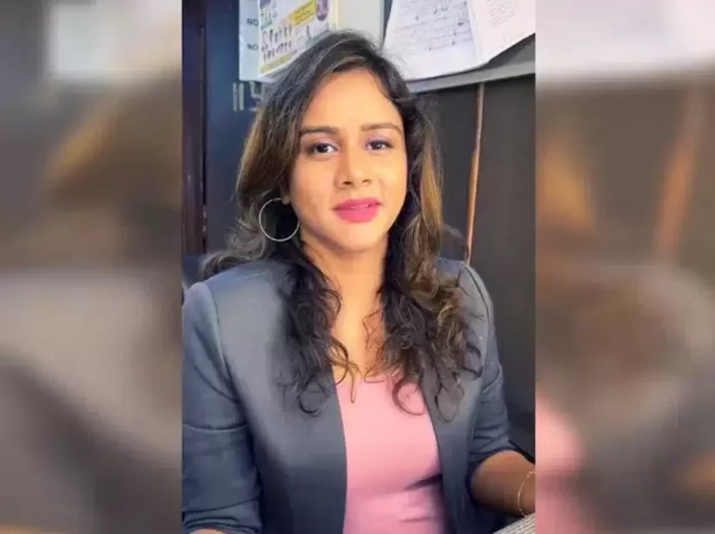 Hyderabad News : महिला न्यूज एंकर ने की आत्महत्या, घर में पंखे से लटका मिला शव, वजह जानकर उड़ जाएंगे होश