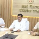 MP Bhopal News : लापरवाह बिजली विभाग पर गिरी गाज....