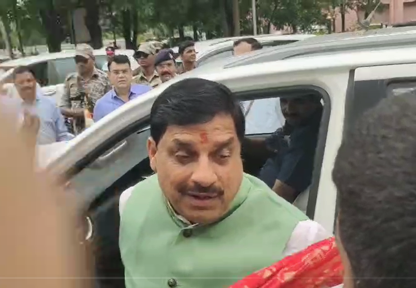 Indore News : इंदौर में मुख्यमंत्री मोहन यादव का दौरा, आपातकाल पर कांग्रेस को घेरा – बोले “कांग्रेस ने बाबा साहेब अंबेडकर का किया अपमान