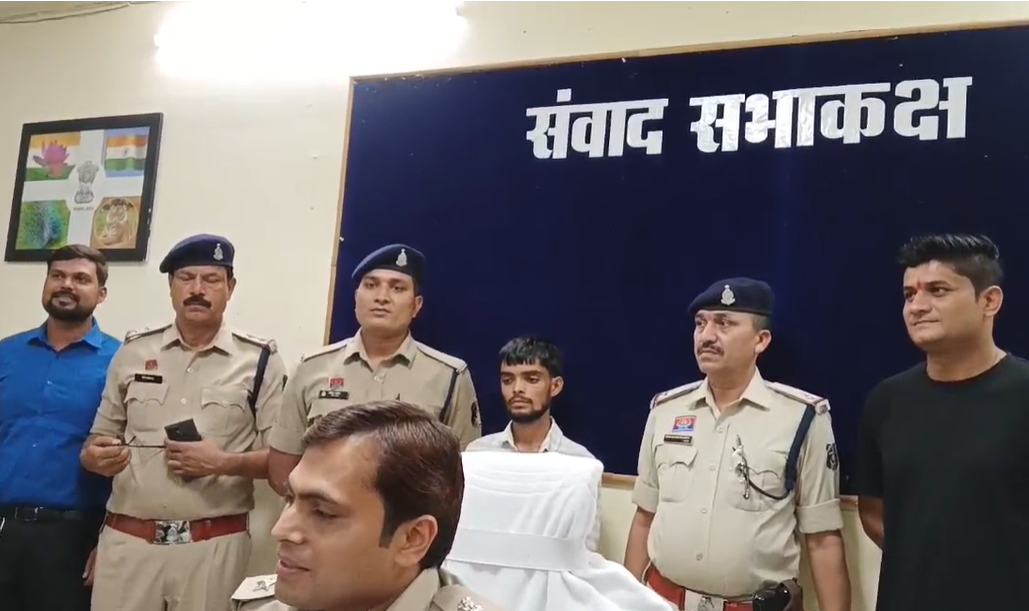 Mungeli News : मुंगेली पुलिस को बड़ी कामयाबी, ब्राउन शुगर तस्कर सरगना करन बिंद बिहार से गिरफ्तार, हथियार और कारतूस बरामद