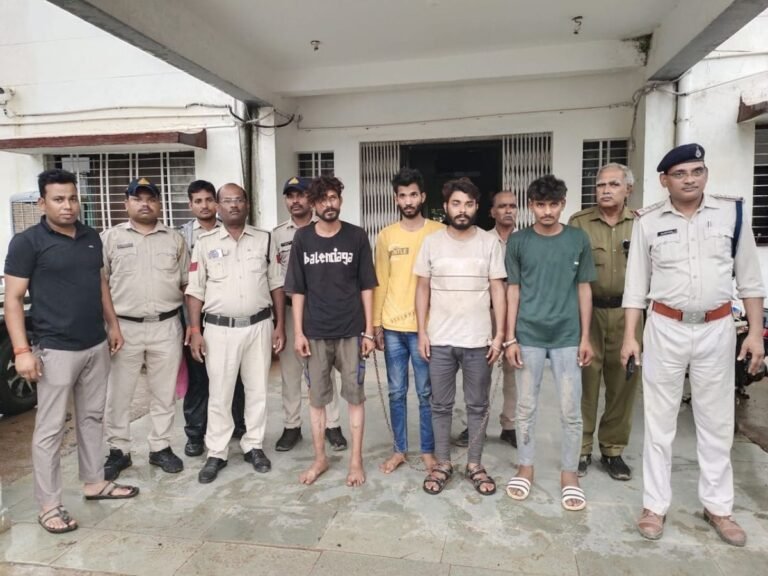 Mauganj News: सड़क पर कहर बनकर टूटते थे ये चार लुटेरे, अब पहुंचे सलाखों के पीछे