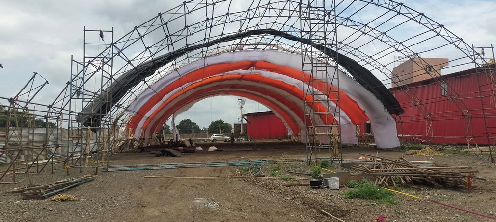 Pandit Pradeep Mishra : कुबेरेश्वरधाम टेंट सिटी में तब्दील: शनिवार से गुरु पूर्णिमा महोत्सव, पंडित प्रदीप मिश्रा की कथा, हजारों श्रद्धालुओं के लिए विशेष व्यवस्था