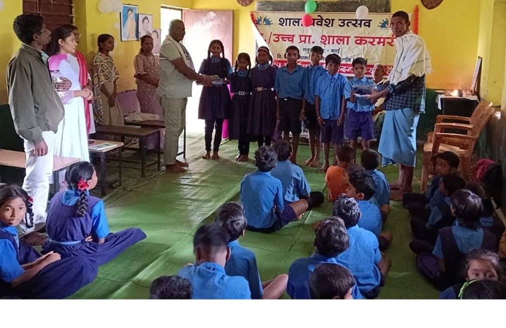 CG NEWS : शासकीय उच्च प्राथमिक शाला करमरी में मनाया गया शाला प्रवेश उत्सव