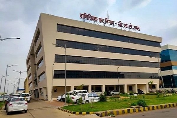 GST Department Raids : छत्तीसगढ़ में जीएसटी विभाग की बड़ी कार्रवाई – 5 जिलों में 25 से ज्यादा ठिकानों पर छापे, 10 करोड़ की पेनाल्टी तय