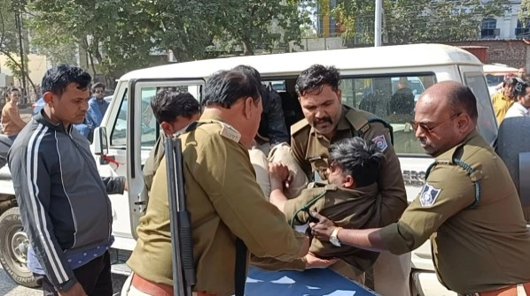 Gudi Forest Range : खंडवा जंगलों में जंगलराज – फॉरेस्ट टीम पर ताबड़तोड़ हमला, पौधे उखाड़े, जान बचाकर भागे अफसर