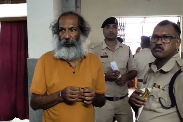 CG NEWS : ठेका, तंत्र और ठगी! भूपेश बघेल के तांत्रिक करीबी KK श्रीवास्तव अब 14 दिन की जेल में