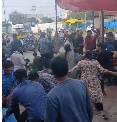 Indore News : सर्विस सेंटर में युवकों के बीच जमकर मारपीट, वायरल वीडियो के बाद पुलिस की सख्त कार्रवाई