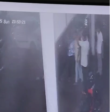 Jabalpur News : सिविल अस्पताल की गंदगी का वीडियो बनाना पड़ा महंगा, युवकों और डॉक्टर के बीच हुआ विवाद