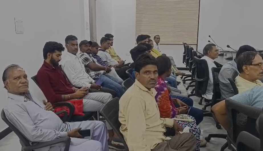 Sehore News : सीहोर एसपी ने साइबर अपराध से बचाव के लिए दी जरूरी सलाह, सोशल मीडिया पर सतर्कता बरतने की अपील