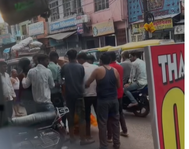 Gwalior News : सड़क पर ऑटो टकराए, विवाद में मारपीट; बीच-बचाव करने वाले युवक से भी की गई हाथापाई