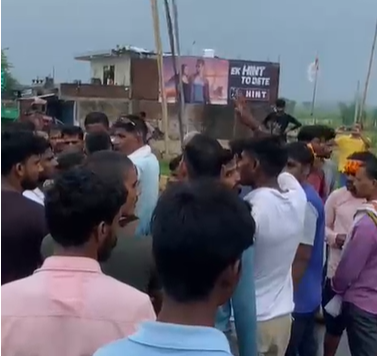 Gwalior Accident : ट्रक की टक्कर से बाइक सवार की मौत, गुस्साए परिजनों ने किया हाईवे जाम