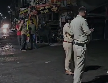 Crime News : करेली में देर रात गोलीकांड: प्रेस चौराहे पर युवक को लगी गोली, इलाके में हड़कंप