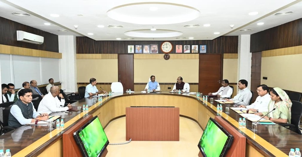 CM cabinet meeting