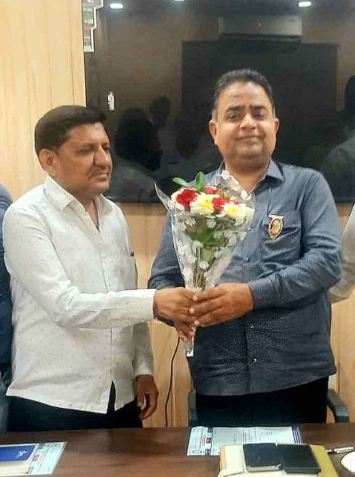 Kharora News: संजय अग्रवाल जी चैंबर ऑफ कॉमर्स खरोरा इकाई के पुनः अध्यक्ष निर्वाचित: