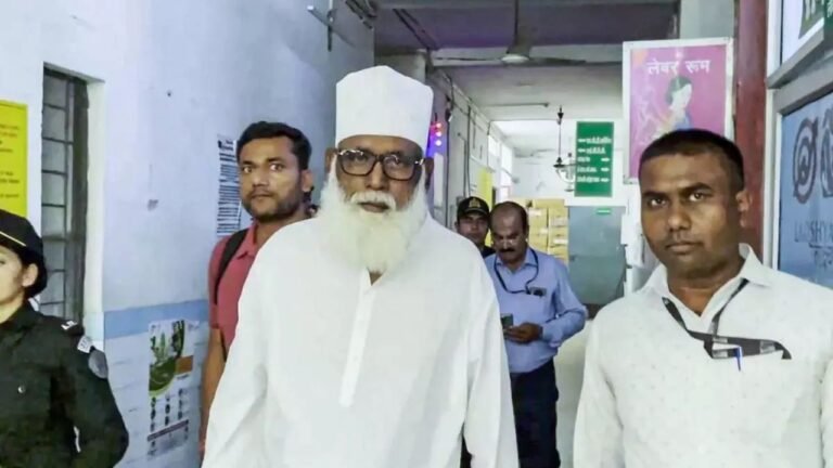 Illegal conversion : धर्मांतरण गिरोह का मास्टरमाइंड छांगुर बाबा ईडी की रिमांड में, विदेशी कनेक्शन और मनी लॉन्ड्रिंग की खुलीं परतें