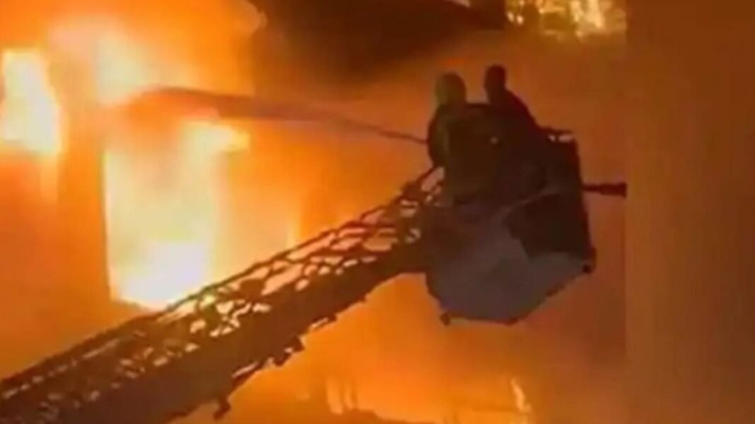 Shopping Mall Huge Fire : इराक के शॉपिंग मॉल में भीषण आग, 50 लोगों की जिंदा जलकर मौत-अल-कुट हादसे में देशभर में तीन दिन का राष्ट्रीय शोक घोषित