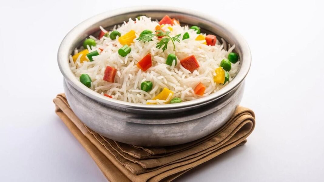 Diabetes And High Blood Sugar : क्या चावल खाने से सच में होता है डायबिटीज? जानें ब्लड शुगर कंट्रोल करने के लिए चावल के साथ क्या खाएं: एक्सपर्ट की राय