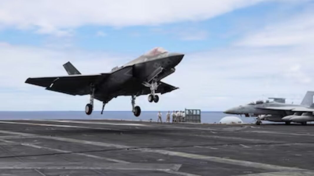 British Royal Navy : ब्रिटेन के फाइटर जेट F-35B इमरजेंसी लैंडिंग के 5 हफ्ते बाद हुई ‘घरवापसी’, ब्रिटेन ने भारत को कहा ‘धन्यवाद’