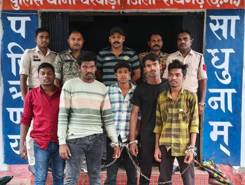 CG NEWS : घरघोड़ा पुलिस ने रेल्वे लाइन से कॉपर वायर चोरी करने वाले गिरोह के पांच आरोपियों को दबोचा, तीन वारदातों का खुलासा