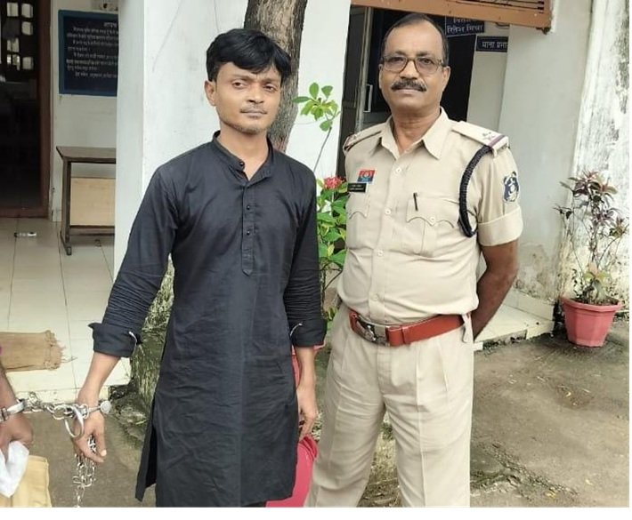Simga Crime : पुलिस को मिली बड़ी सफलता: कोलकाता से नशीली टैबलेट सप्लाई करने वाला आरोपी गिरफ्तार, अब तक 4 तस्कर चढ़े हत्थे