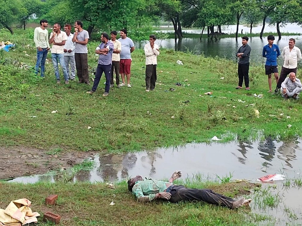 Sehore News : सीहोर के पाटन गांव के तालाब में मिला युवक का शव, मौत का कारण अज्ञात