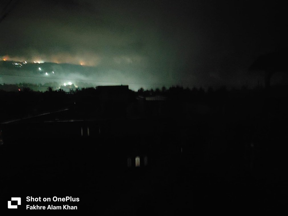 Bacheli News : बरसात और बिजली संकट से जूझ रहा बचेली, अंधेरे में डूबा शहर – प्रशासन व जनप्रतिनिधि मौन