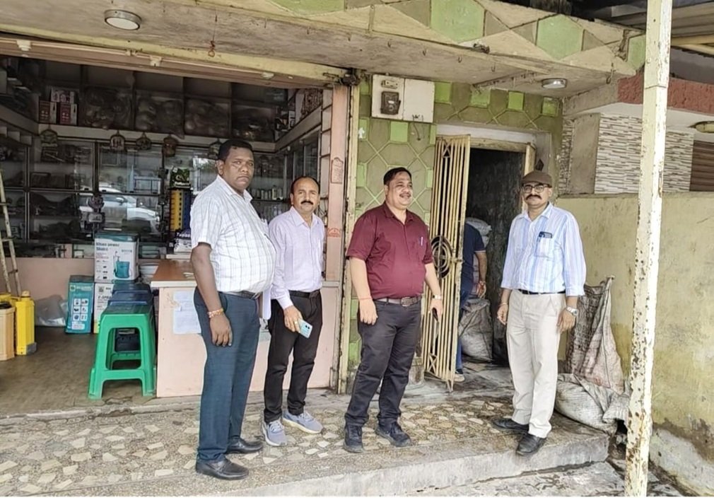 CG NEWS : किसानों के हित में सजग पहरेदार- एसडीएम दुर्गा प्रसाद का औचक निरीक्षण, खाद आपूर्ति में पारदर्शिता, काला बाजारी पर सख्त निगरानी