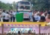 Bacheli News : बचेलीः एनएमडीसी मुख्य महाप्रबंधक श्रीधर कोडली ने बस को हरी झंडी दिखाकर किया रवाना, क्षेत्रीय कल्याण की दिशा में अहम पहल