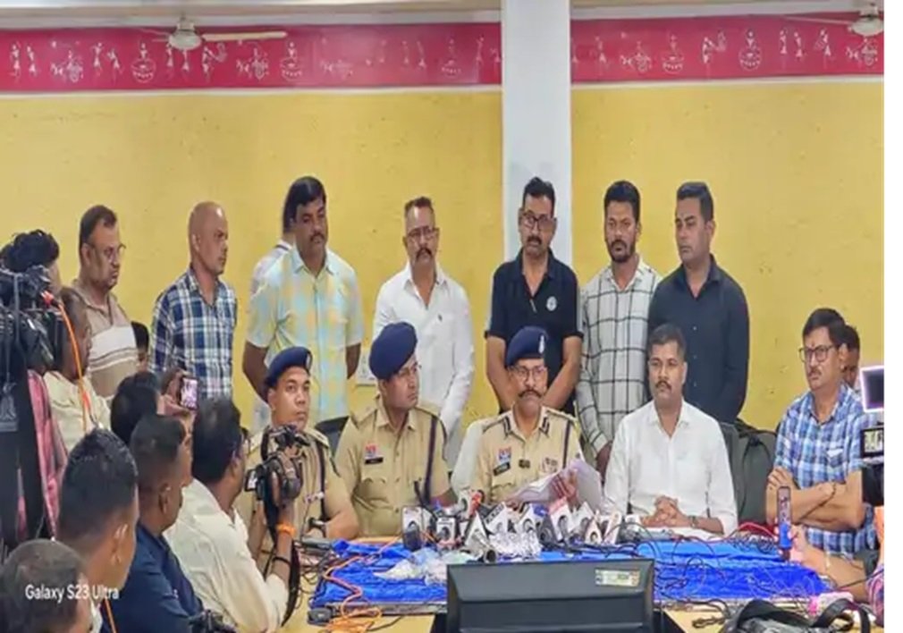 Raipur Crime : शेयर बाजार में मुनाफा दिलाने के नाम पर डॉक्टर से 1.5 करोड़ की ठगी, तीन साल बाद FIR; एक आरोपी गिरफ्तार