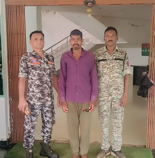 CG NEWS : अंधे कत्ल और दुष्कर्म की गुत्थी सुलझी, आरोपी गिरफ्तार, जेल भेजा गया