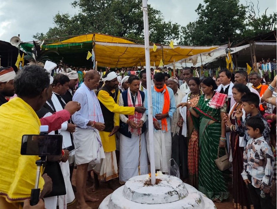 CG NEWS :विकासखंड माकड़ी में मनाया गया विश्व आदिवासी दिवस