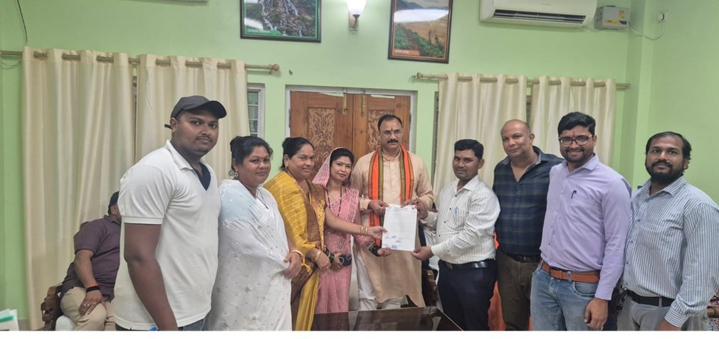 CG NEWS : बचेली में स्वास्थ्य सुविधाओं को लेकर मंत्री श्याम बिहारी जायसवाल को सौंपा ज्ञापन, अपोलो अस्पताल और एम्बुलेंस सेवाओं में सुधार की मांग