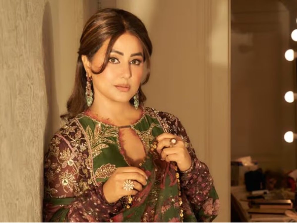 tv actress hina khan : “कैंसर से जंग के बाद काम को तरस रही हूं, प्लीज कॉल कीजिए” – हिना खान