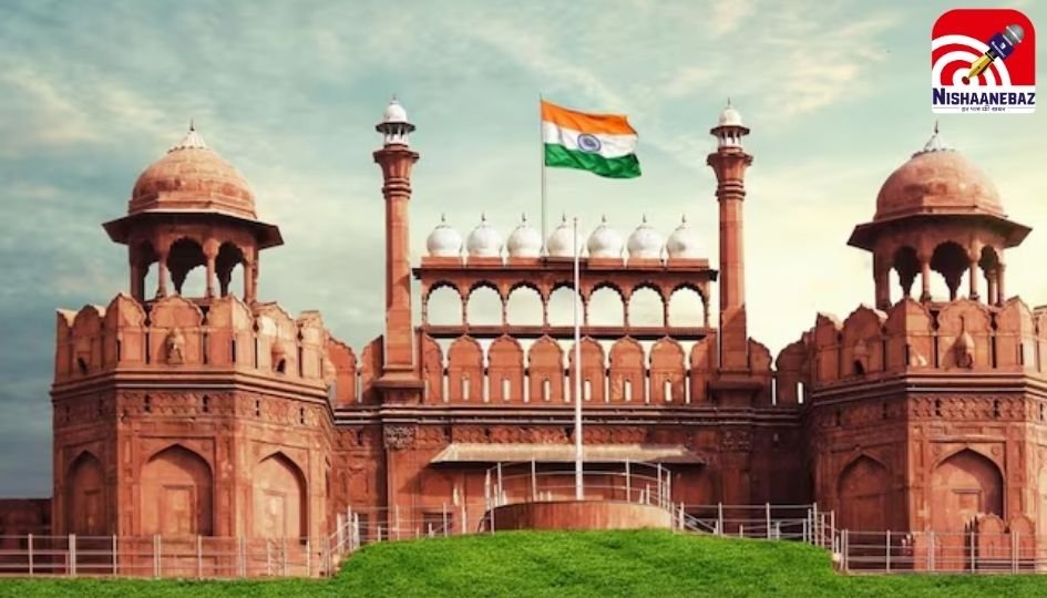 New Delhi : स्वतंत्रता दिवस से पहले लाल किले की सुरक्षा में बड़ी चूक, 7 पुलिसकर्मी निलंबित….
