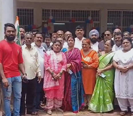 Jabalpur News : रांझी क्षेत्र में बढ़ते अपराध को लेकर कांग्रेस का विरोध : थाना प्रभारी को सौंपा ज्ञापन, सुंदरकांड की पुस्तक भेंट कर दी चेतावनी