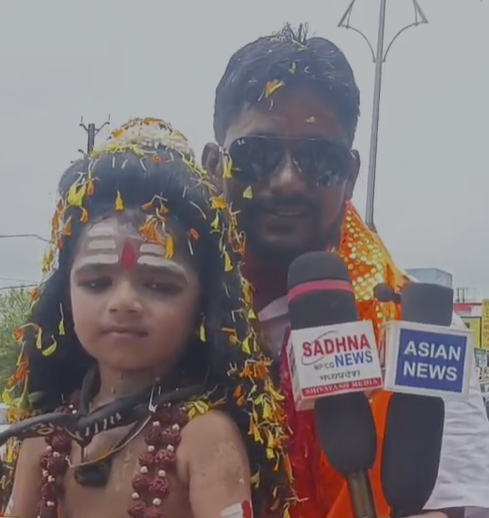 Sehore News : नदी की सवारी पर निकली अनोखी कावड़ यात्रा, इंस्टाग्राम स्टार प्रीतम सकला ने किया आयोजन, ‘भीम’ पाड़ा बना आकर्षण