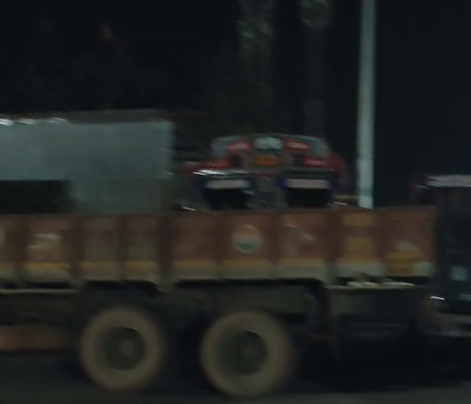 Bacheli News :बचेली बस स्टैंड बना ट्रकों का स्टैंड, यात्रियों की जगह खड़े रहते हैं भारी वाहन, देखें वीडियो