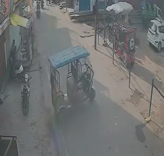 ACCIDENT NEWS : तेज रफ्तार ट्रैक्टर ने ली युवक की जान, रक्षाबंधन से पहले मातम में बदला घर का माहौल