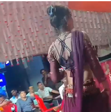 Gwalior News : शिव महापुराण कथा के पंडाल में अश्लील डांस, आक्रोशित लोगों ने की कार्रवाई की मांग