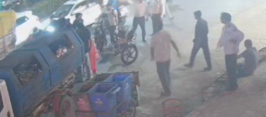 MP News : ग्वालियर में नशे में धुत SAF सूबेदार की कार ने मचाया कहर, 3 घायल, CCTV में कैद हुई टक्कर, देखे वीडियो…