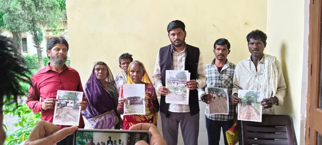 MP News : बरगी में विकास कार्यों में लापरवाही को लेकर फूटा ग्रामीणों का गुस्सा, पत्रकार वार्ता में जनप्रतिनिधियों ने उठाई आवाज…