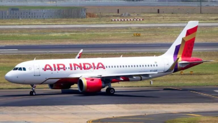 एयर इंडिया AI645 : रनवे पर दौड़ती फ्लाइट अचानक रुकी, तकनीकी खराबी पर पायलट ने टाला बड़ा हादसा
