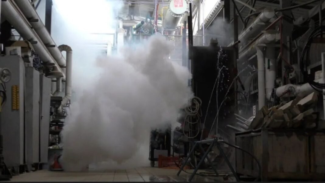 मैट्रो मिल्क फैक्टरी में अमोनिया गैस लीक, 30 कर्मचारी फंसे…