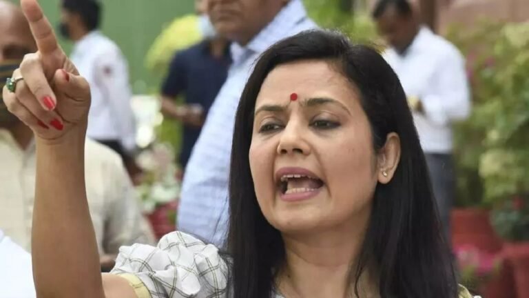 objectionable comment : टीएमसी सांसद महुआ मोइत्रा ने अमित शाह पर आपत्तिजनक टिप्पणी की, बीजेपी ने थाने में दी शिकायत