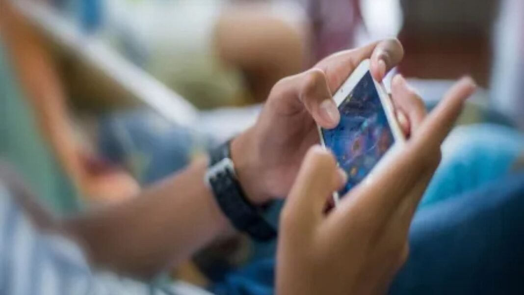 ऑनलाइन गेमिंग में 3 साल की सजा, 1 करोड़ का जुर्माना, विधेयक लोकसभा में पास, जानिए सख्त नियम