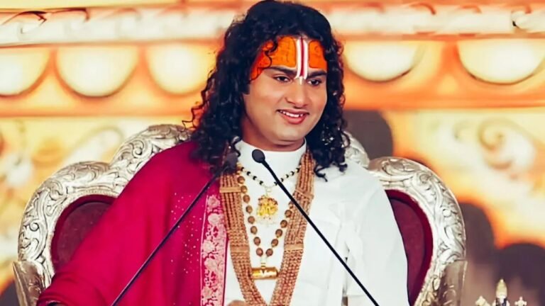 Objectionable Comment : अनिरुद्धाचार्य के लिव-इन संबंधी बयान पर बवाल, महिला संगठनों और नेताओं की तीखी प्रतिक्रिया
